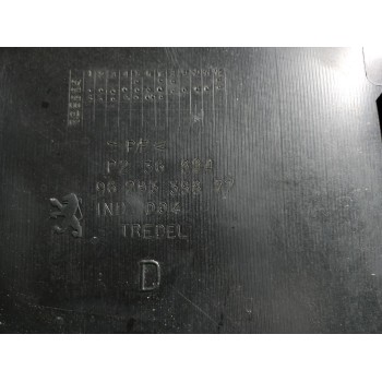 Recambio de guarnecido puerta trasera derecha para peugeot 206 berlina e-music referencia OEM IAM 9629338877  