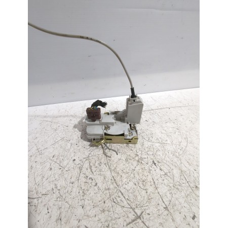 Recambio de cerradura puerta delantera derecha para peugeot 307 (3a/c) 1.4 16v referencia OEM IAM 9136Z9  