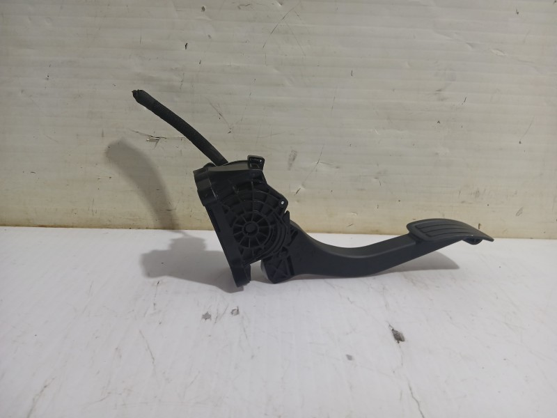Recambio de pedal acelerador para opel grandland x design line referencia OEM IAM 86ET34  