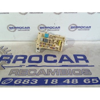 CAJA RELES / FUSIBLES 892210f010 