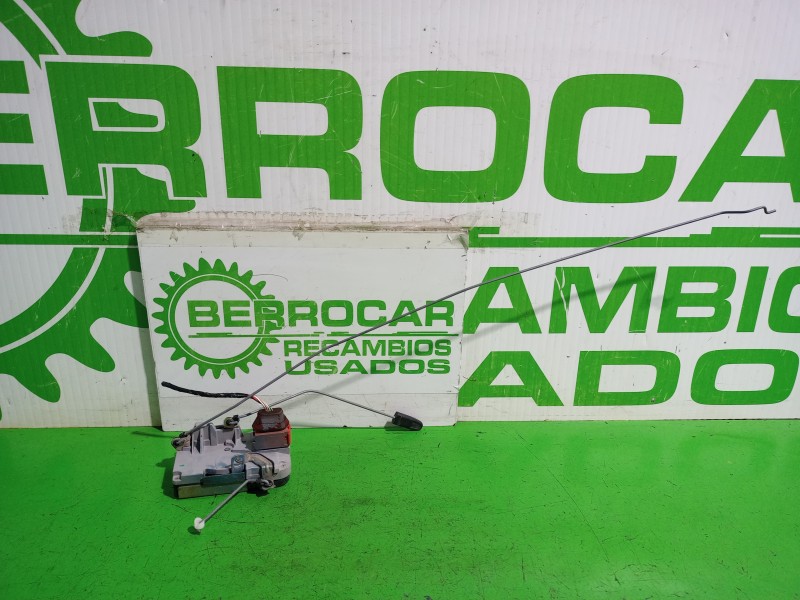 Recambio de cerradura puerta delantera izquierda para peugeot 206 berlina e-music referencia OEM IAM 9135H2  