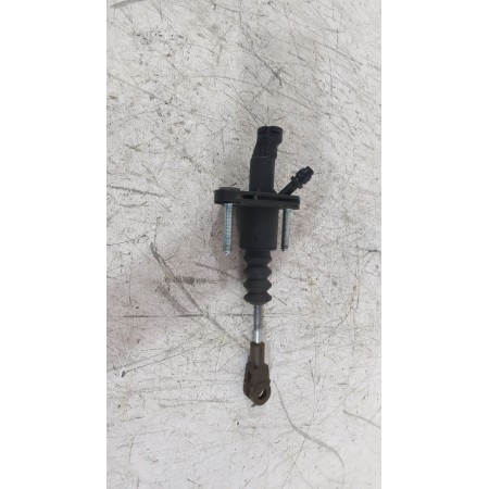 Recambio de bombin embrague para opel zafira / zafira family b (a05) 1.9 cdti (m75) referencia OEM IAM 90581565  