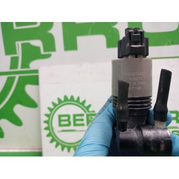 Recambio de bomba limpia para toyota auris touring sports (e18) active referencia OEM IAM 1020974001 / 8533002050  