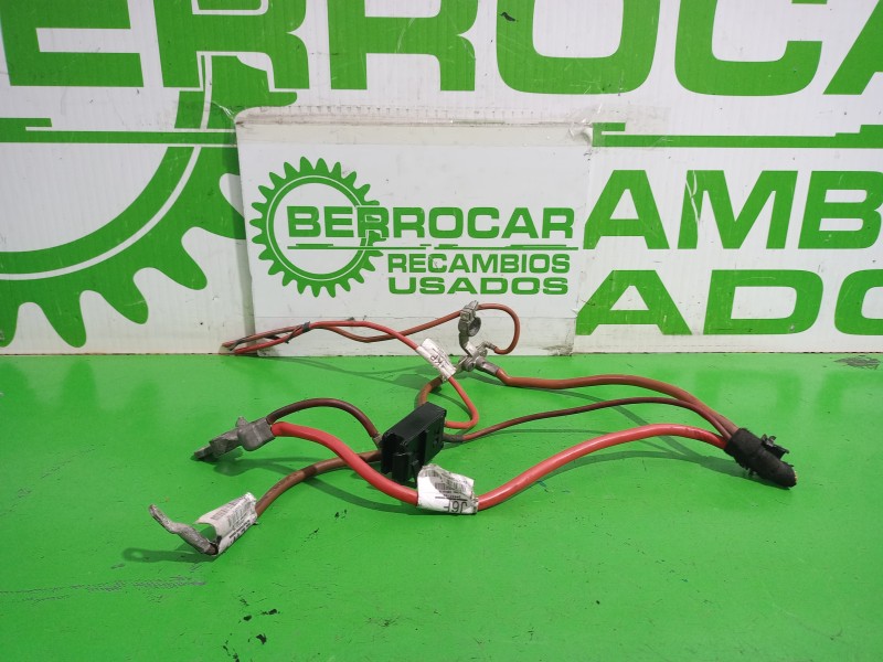 Recambio de borna postiva para opel vectra c berlina gts referencia OEM IAM 93189304  