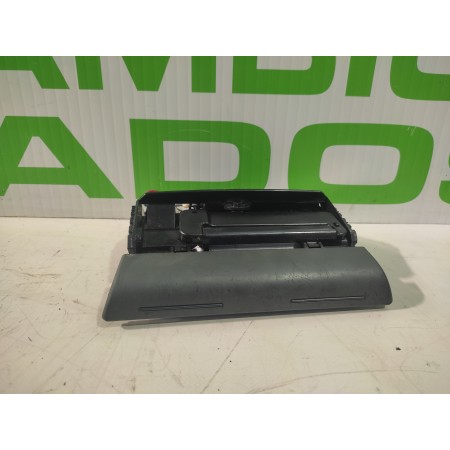 Recambio de cenicero para audi a6 berlina (4b2) 2.5 tdi quattro referencia OEM IAM 4B0857951  