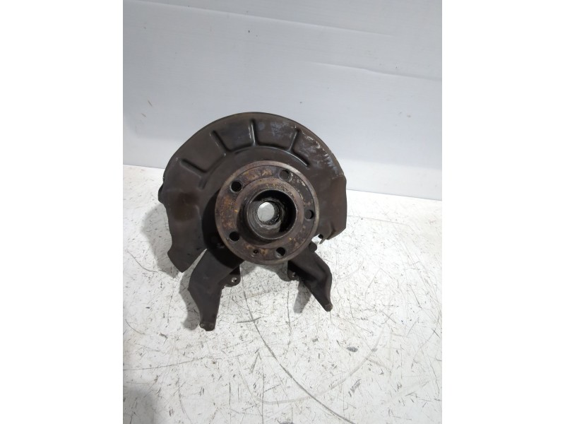 Recambio de mangueta delantera derecha para volkswagen polo iv sedán (9n2, 9n4) 1.9 tdi referencia OEM IAM 6N0407256  