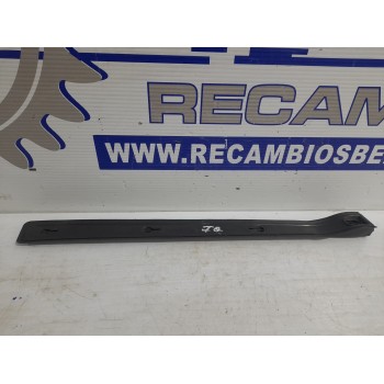 Recambio de goma contorno para opel zafira a elegance referencia OEM IAM 009132665  