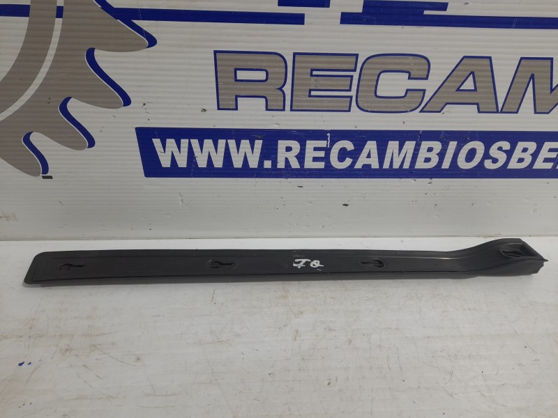 Recambio de goma contorno para opel zafira a elegance referencia OEM IAM 009132665  