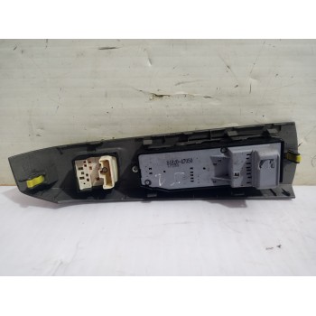 Recambio de mando elevalunas delantero izquierdo para toyota prius (nhw20) basis referencia OEM IAM 8482047050  