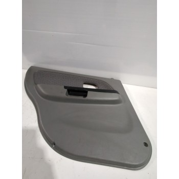 GUARNECIDO PUERTA TRASERA IZQUIERDA 83301FD010E1 