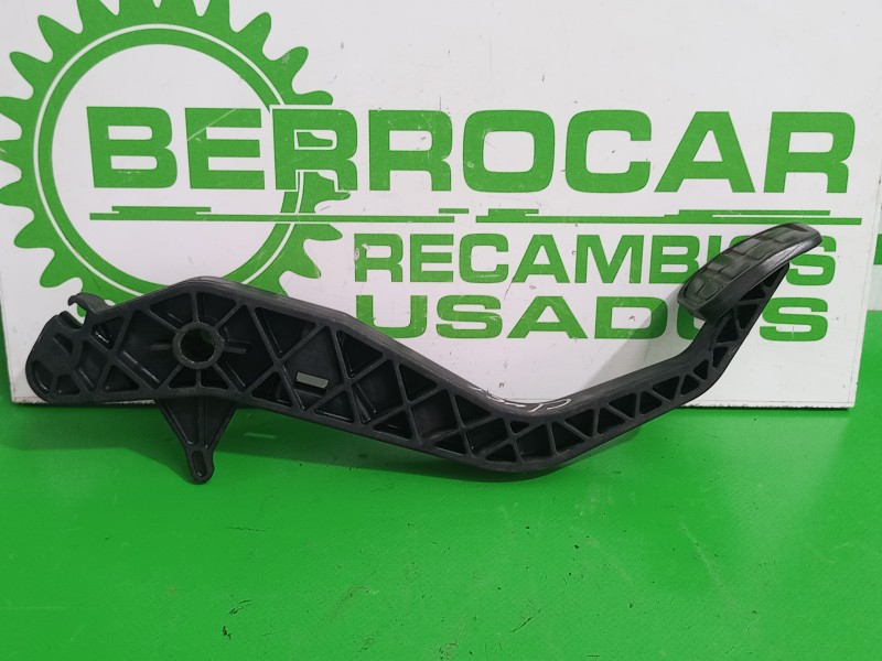 Recambio de pedal embrague para volkswagen golf iii berlina (1h1) 1.9 diesel referencia OEM IAM 1H1721321A  