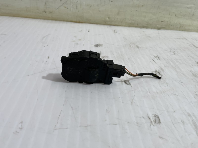 Recambio de motor apertura trampilla para mercedes-benz clase a (w169) a 200 cdi (169.008) referencia OEM IAM 410475520  