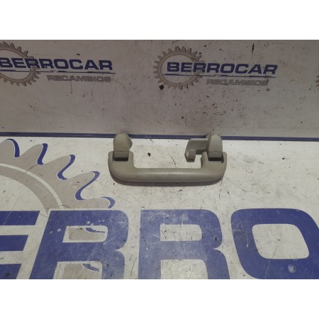 Recambio de asidero techo para toyota avensis berlina (t25) 1.8 16v cat referencia OEM IAM 7461005080B0  