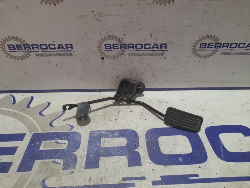 Recambio de pedal acelerador para peugeot 107 1.0 cat (384f) referencia OEM IAM 1601G6  