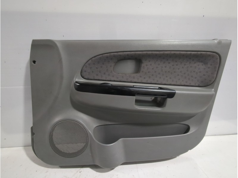 Recambio de guarnecido puerta delantera derecha para kia rio i sedán (dc_) 1.3 referencia OEM IAM 82320FD000  