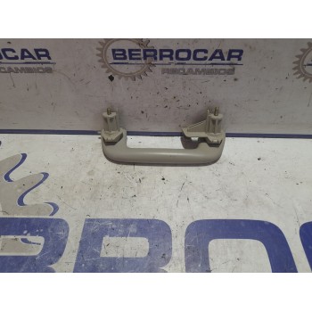 Recambio de asidero techo para toyota corolla verso (r1) 2.2 d-cat referencia OEM IAM 7461005070B0  