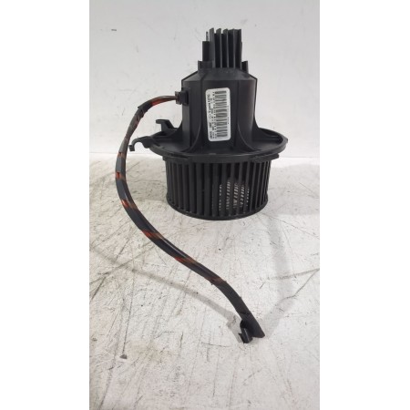 Recambio de motor calefaccion para opel zafira / zafira family b (a05) 1.9 cdti (m75) referencia OEM IAM A3370G  