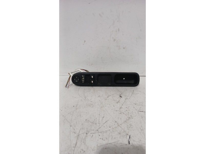 Recambio de mando elevalunas delantero izquierdo para peugeot 307 (3a/c) 1.4 16v referencia OEM IAM 96351622XT  