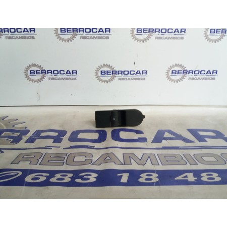 Recambio de mando elevalunas delantero derecho para opel astra h ber. 1.7 16v cdti referencia OEM IAM 13197132  