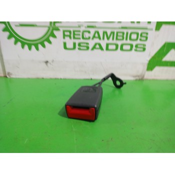 Recambio de enganche cinturon trasero central para opel vectra c berlina gts referencia OEM IAM 24465998F  