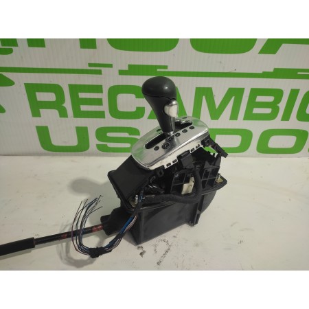 Recambio de palanca cambio para audi a6 berlina (4b2) 2.5 tdi quattro referencia OEM IAM 4B0713041S  