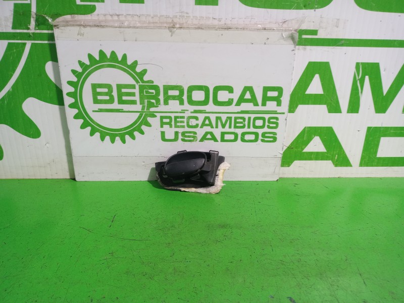 Recambio de maneta interior delantera derecha para peugeot 206 berlina e-music referencia OEM IAM 9632918877  