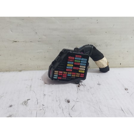 Recambio de caja reles / fusibles para seat leon (1m1) stella referencia OEM IAM 8D1941824  