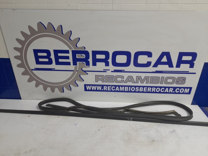 Recambio de gomas contorno puerta para opel zafira a elegance referencia OEM IAM 13157483  