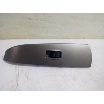 MANDO ELEVALUNAS TRASERO IZQUIERDO 7427247050 