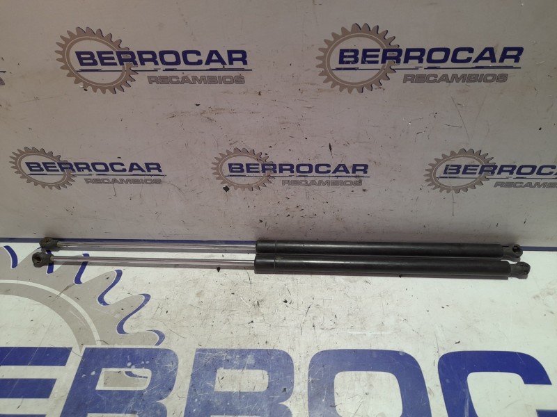 Recambio de amortiguadores maletero / porton para peugeot 106 (s2) referencia OEM IAM 9643826980  