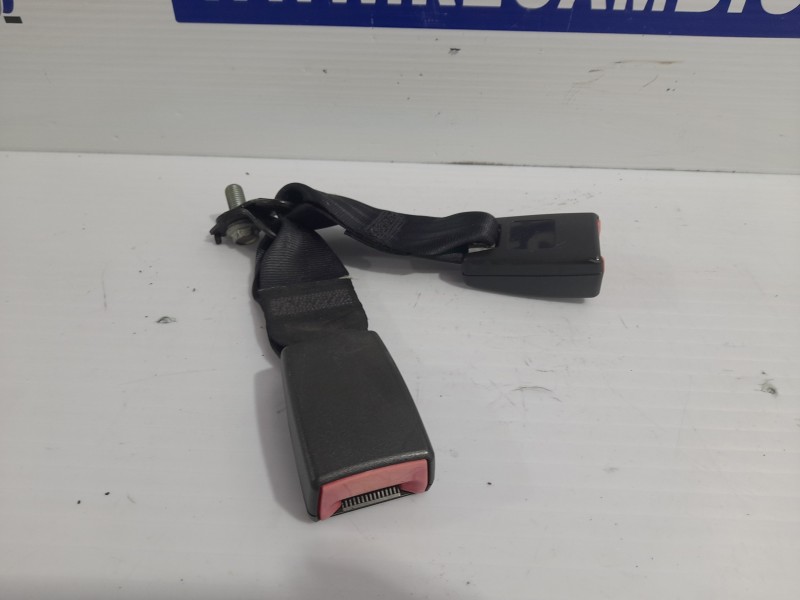 Recambio de anclaje cinturon para mazda 3 berlina (bk) 1.6 cd diesel cat referencia OEM IAM BP4K57780A02  