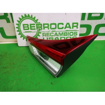 Recambio de piloto trasero derecho interior para toyota auris touring sports (e18) active referencia OEM IAM E418671 / 815810283