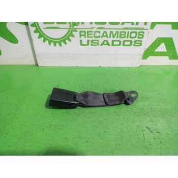 Recambio de enganche cinturon trasero derecho para peugeot 206 berlina e-music referencia OEM IAM 8975R2  