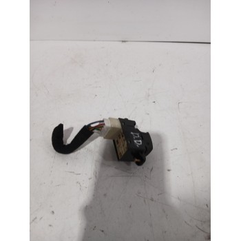 Recambio de mando elevalunas delantero derecho para kia rio i sedán (dc_) 1.3 referencia OEM IAM 621W03620  