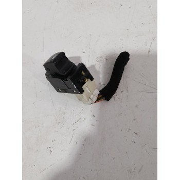 Recambio de mando elevalunas trasero izquierdo para kia rio i sedán (dc_) 1.3 referencia OEM IAM 621W03620  