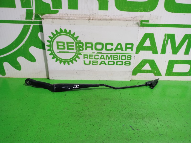 Recambio de brazo limpia delantero izquierdo para peugeot 206 berlina e-music referencia OEM IAM 6429R9  