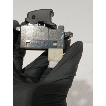 Recambio de mando elevalunas trasero izquierdo para kia rio i sedán (dc_) 1.3 referencia OEM IAM 621W03620  