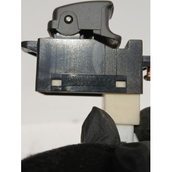 Recambio de mando elevalunas trasero derecho para kia rio i sedán (dc_) 1.3 referencia OEM IAM 621W03620  