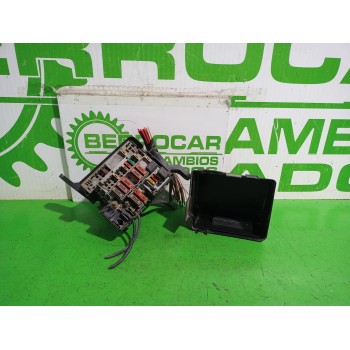 Recambio de caja reles / fusibles para peugeot 206 berlina e-music referencia OEM IAM 9628024480  