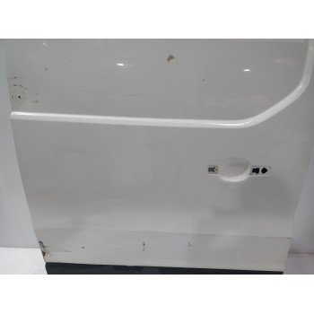 Recambio de puerta lateral corredera derecha para renault trafic furgón l1h1 2,7t referencia OEM IAM 821003024R  