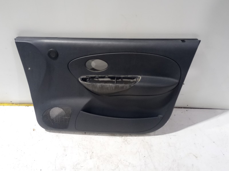 Recambio de guarnecido puerta delantera derecha para daewoo matiz cd referencia OEM IAM 96571941  