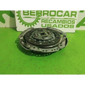 Recambio de kit embrague para nissan micra (k12e) 1.2 cat referencia OEM IAM 318018510 / 119014010  