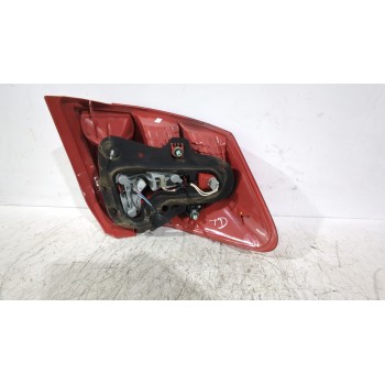 Recambio de piloto trasero derecho para toyota auris (_e15_) 1.6 (zre151_) referencia OEM IAM 8155102380  