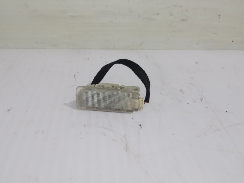 Recambio de luz interior para citroën c4 grand picasso avatar referencia OEM IAM 6362R1  