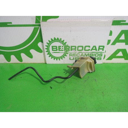 Recambio de deposito servo para ford fiesta (cbk) fun referencia OEM IAM 2S6C3531  