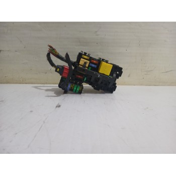 CAJA RELES / FUSIBLES 9806192580 