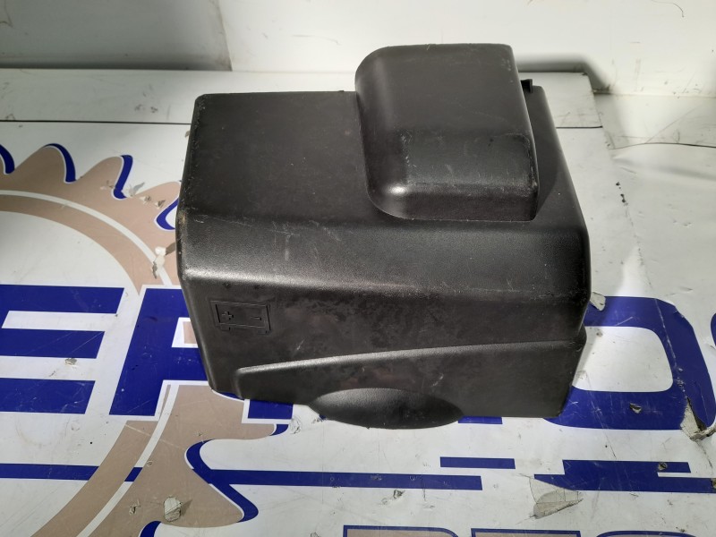 Recambio de tapa bateria para citroën c3 1.4 hdi referencia OEM IAM 9639718480  