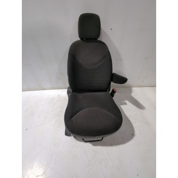 ASIENTO DELANTERO DERECHO 