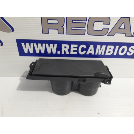 Recambio de posavasos para mazda 3 berlina (bk) 1.6 cd diesel cat referencia OEM IAM BP4K64361  
