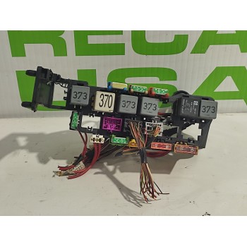 Recambio de caja reles / fusibles para audi a6 berlina (4b2) 2.5 tdi quattro referencia OEM IAM 8D1937545  